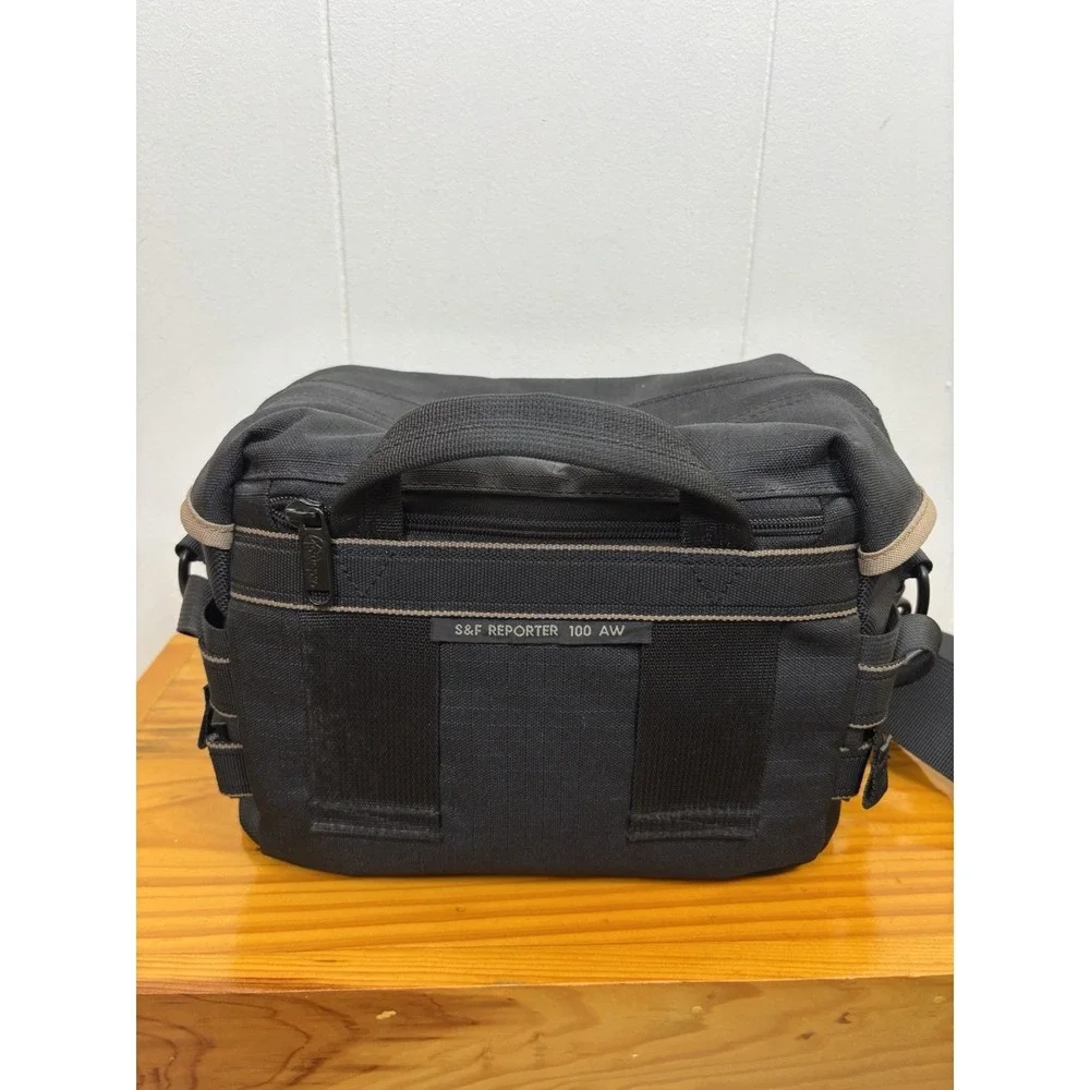 Lowepro Street & Field Reporter 100 AW Soft Camera Case with Adjustable Strap